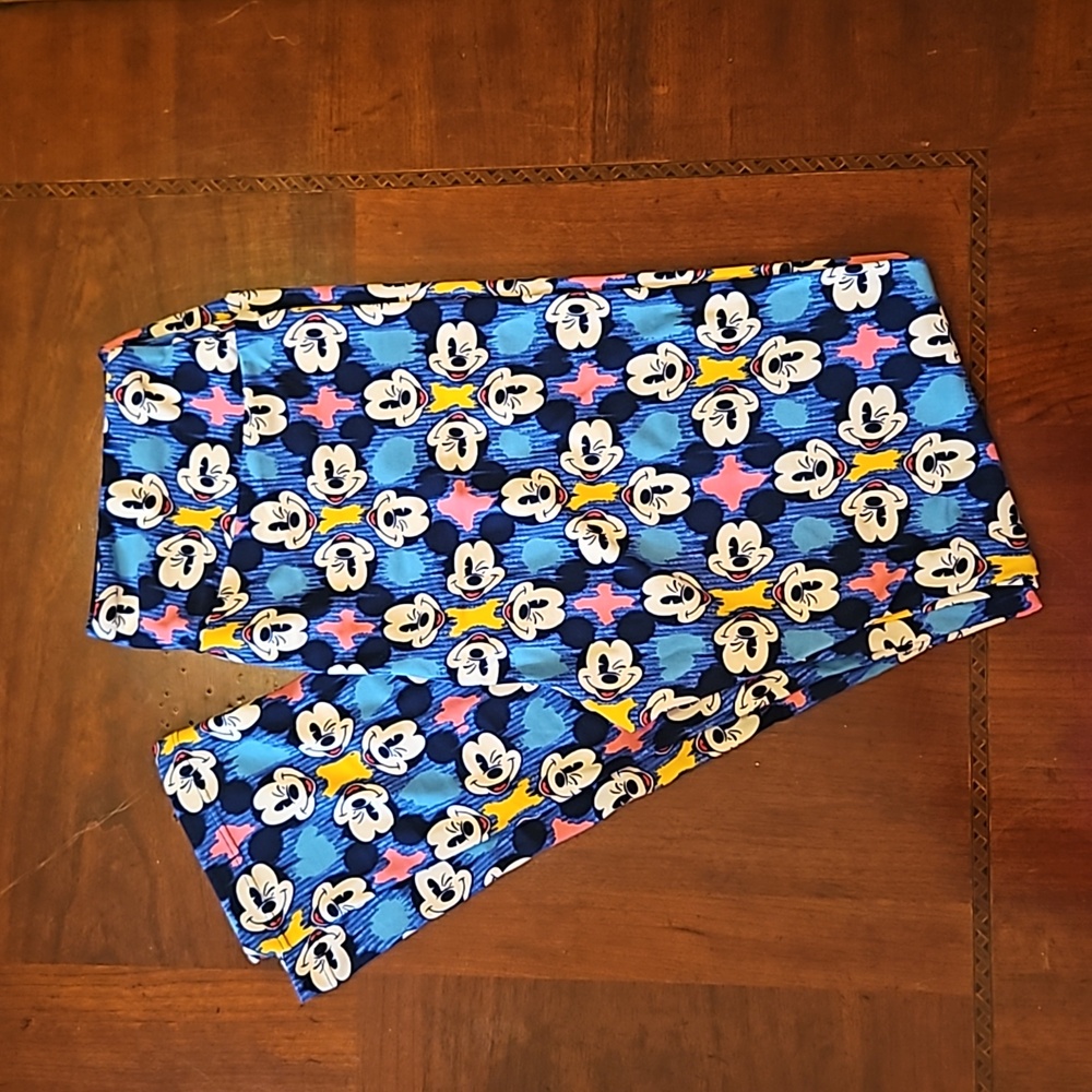 LuLaRoe Disney Mickey Leggings One Size